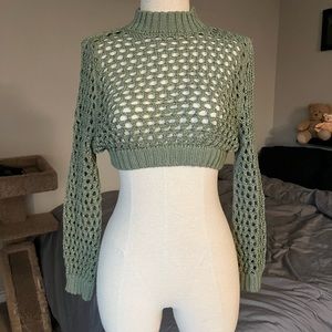 cropped mock neck long sleeve crochet tops